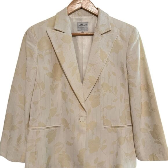 Giorgio Armani Viscose and Wool Blend Spring / Summer Women's Cream Blazer - Picture 1 of 7